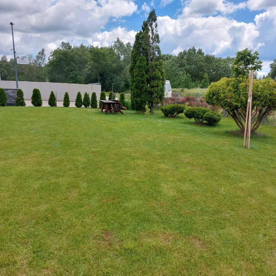 Apartamenty Pod Magnolia Bialowieza Exterior photo